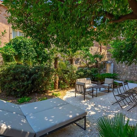 Old Town House With Floor Heating & Lush Private Garden Villa Dubrovnik Buitenkant foto