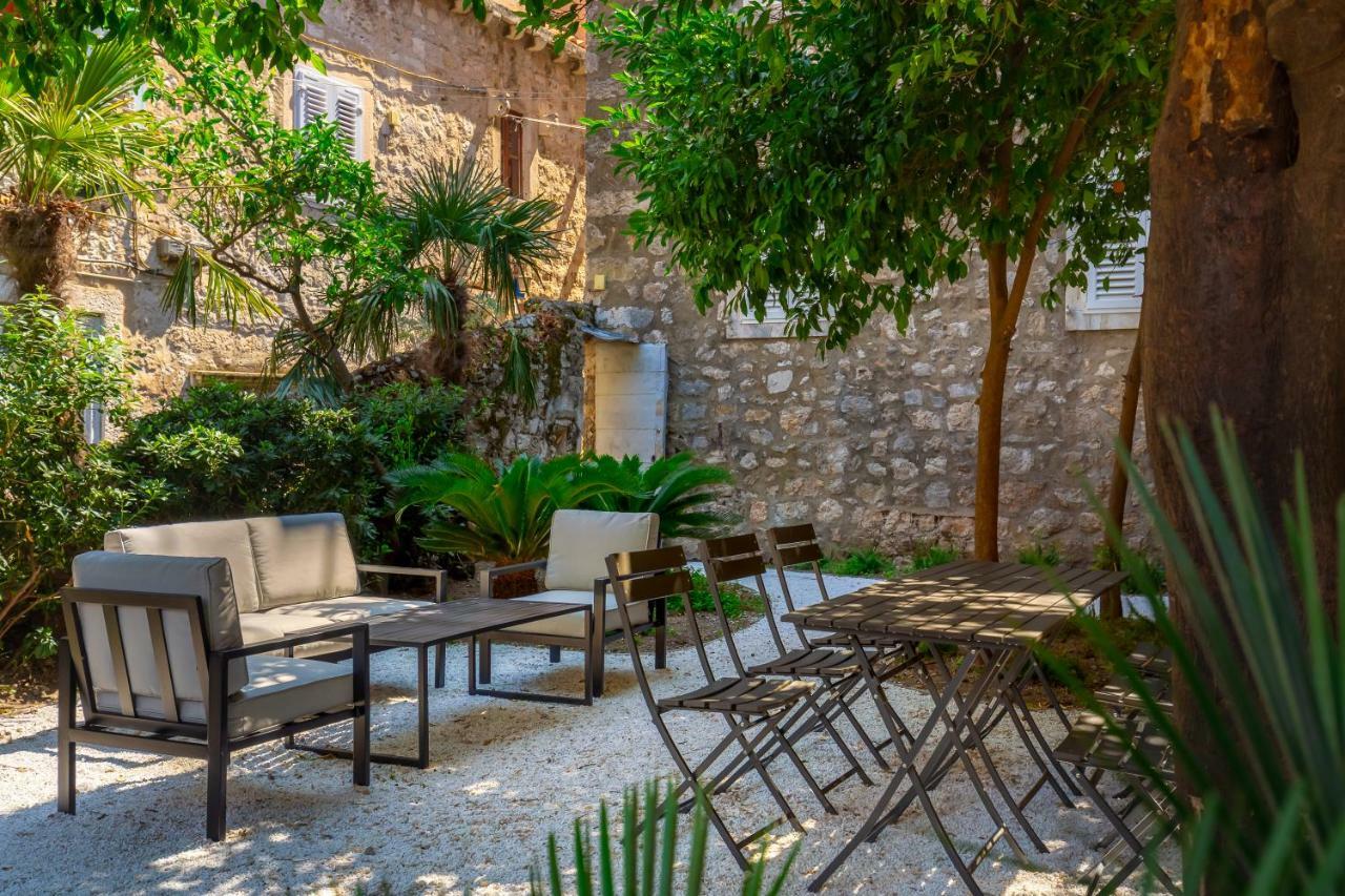 Old Town House With Floor Heating & Lush Private Garden Villa Dubrovnik Buitenkant foto